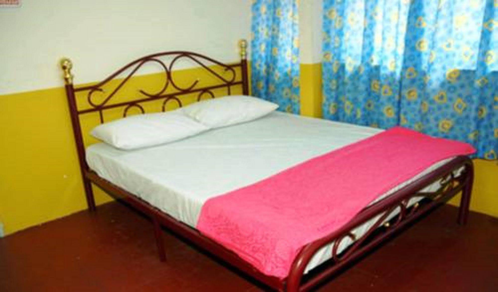 Stay In Lodge Kota Kinabalu Esterno foto